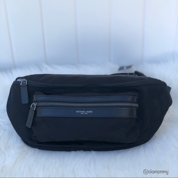 Michael Kors Other - 🍒💋Michael Kors Men’s Hip Bag